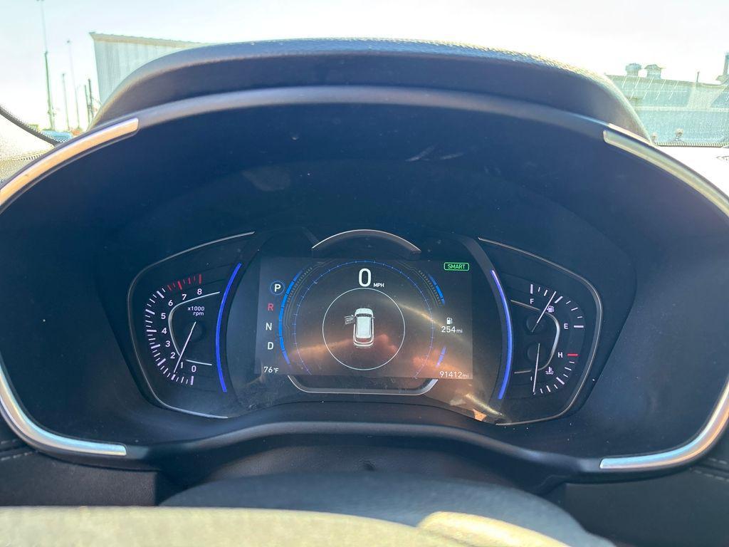 used 2020 Hyundai Santa Fe car, priced at $17,600