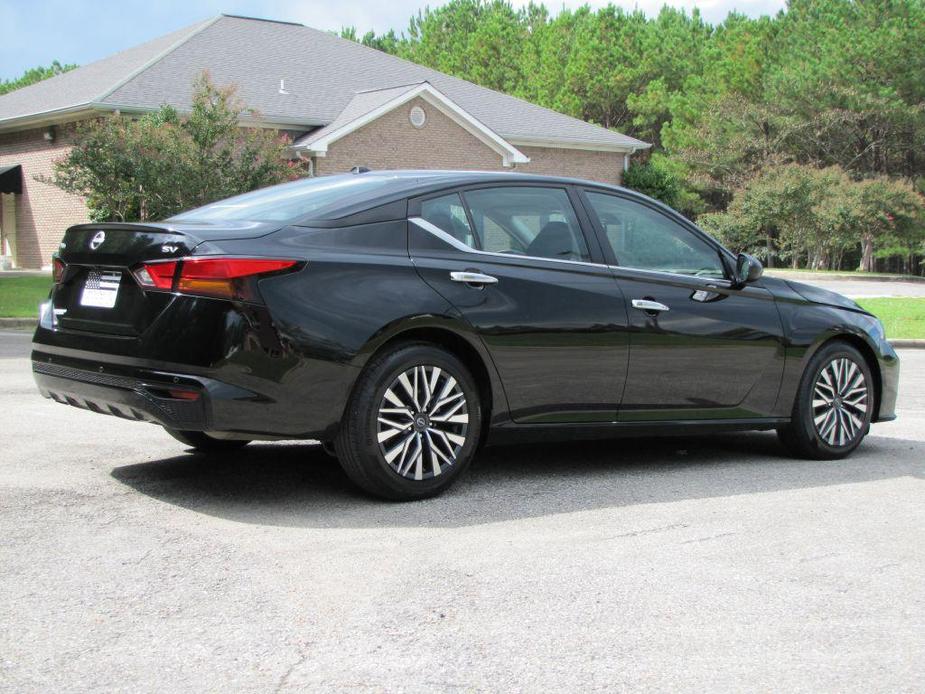 used 2023 Nissan Altima car, priced at $23,985