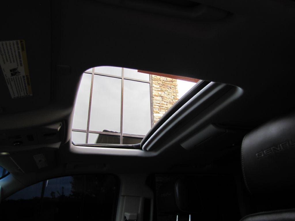 used 2017 GMC Yukon car, priced at $21,985