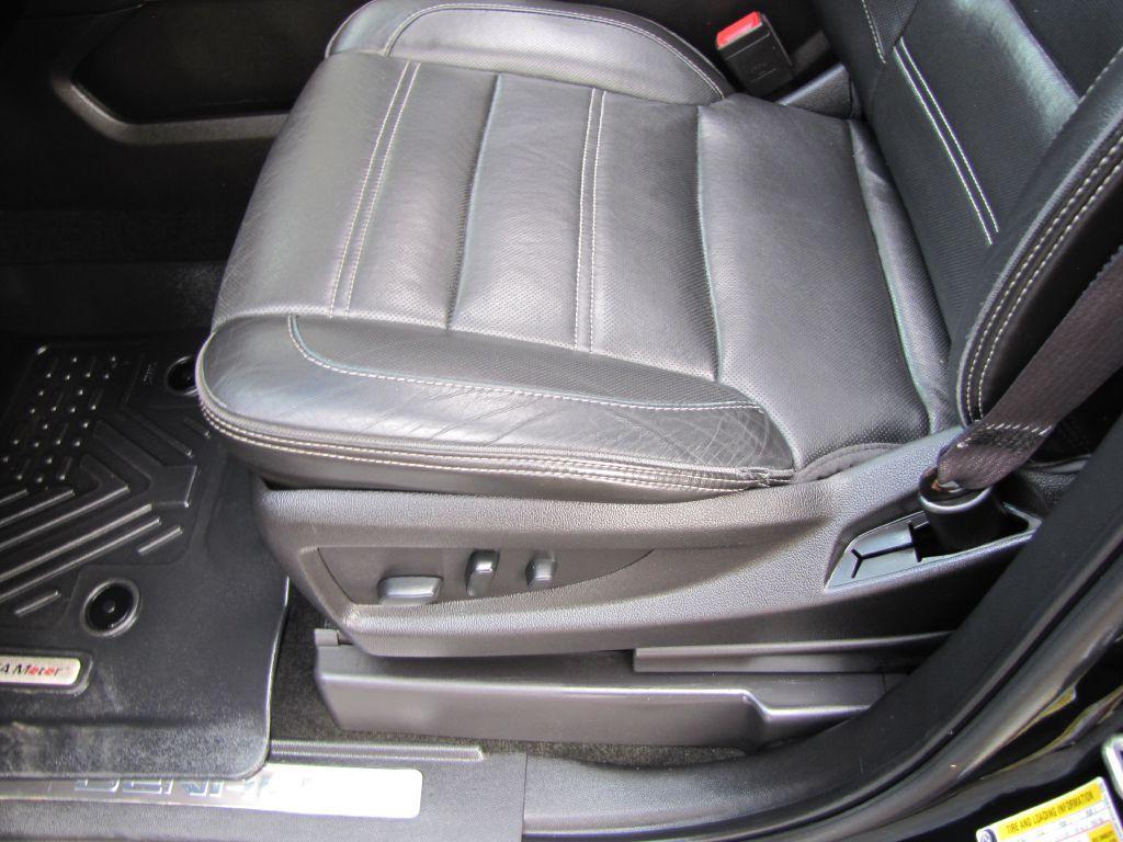 used 2017 GMC Yukon car, priced at $21,985