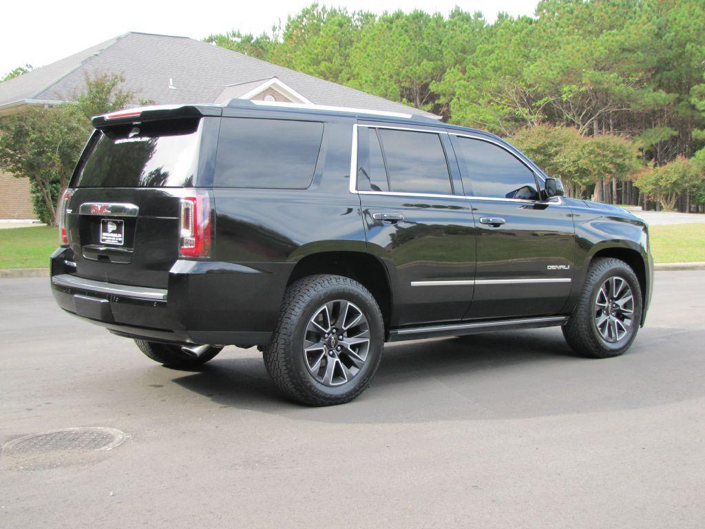 used 2017 GMC Yukon car, priced at $21,985