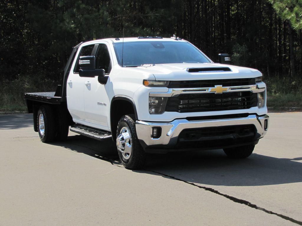 used 2024 Chevrolet Silverado 3500 car, priced at $44,965