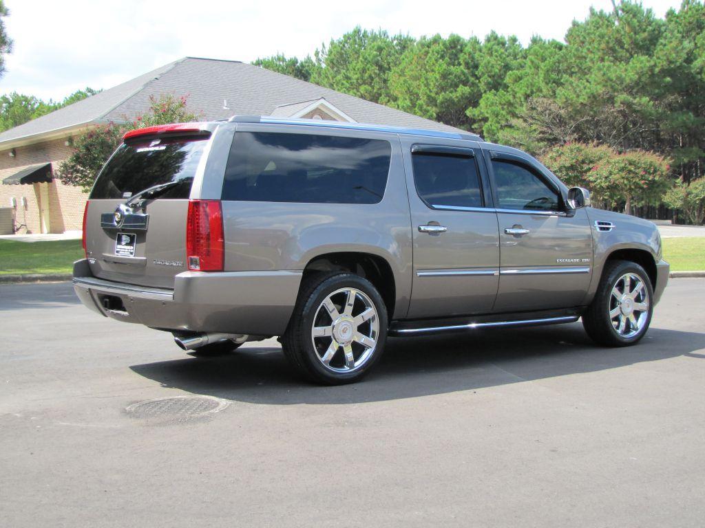 used 2012 Cadillac Escalade ESV car, priced at $8,965