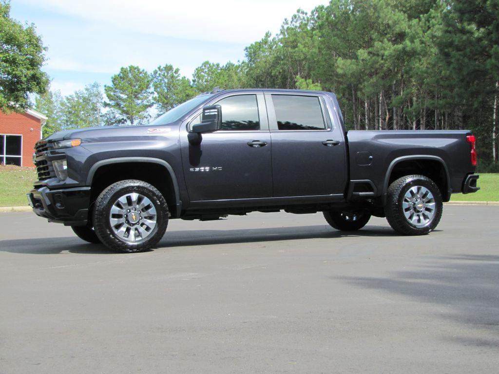 used 2024 Chevrolet Silverado 2500 car, priced at $52,985