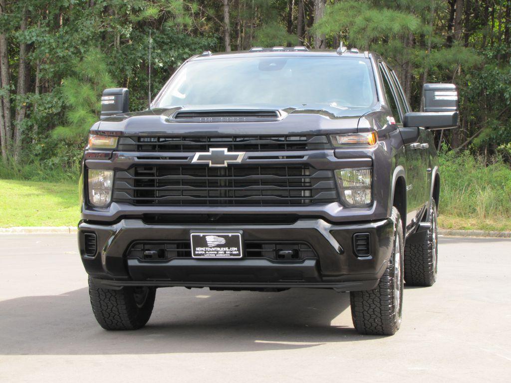 used 2024 Chevrolet Silverado 2500 car, priced at $52,985