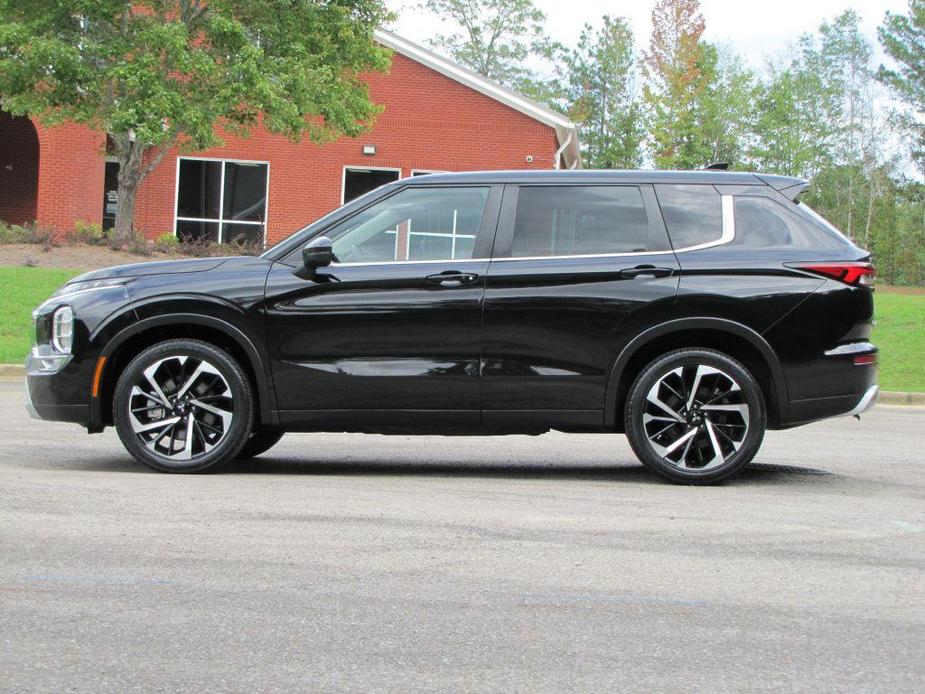 used 2023 Mitsubishi Outlander car, priced at $25,985