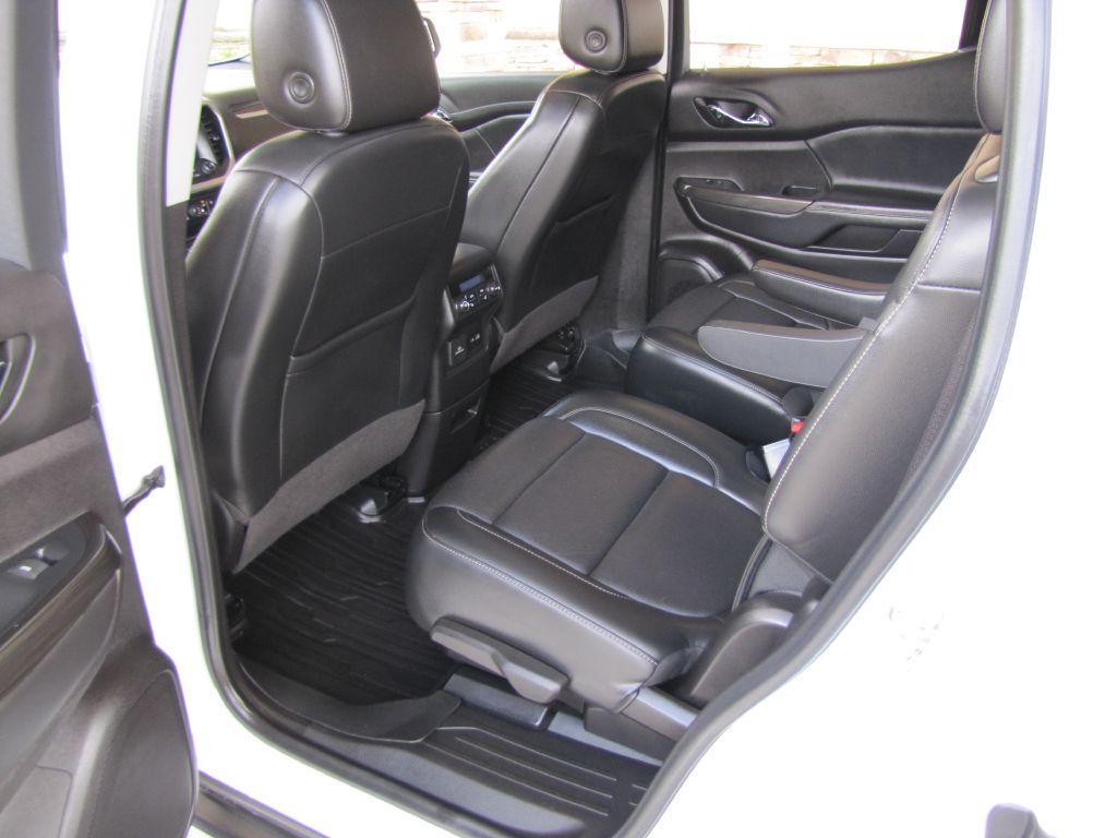 used 2022 GMC Acadia car, priced at $26,985