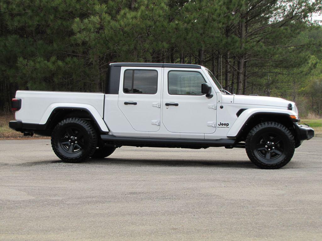 used 2021 Jeep Gladiator car, priced at $33,985