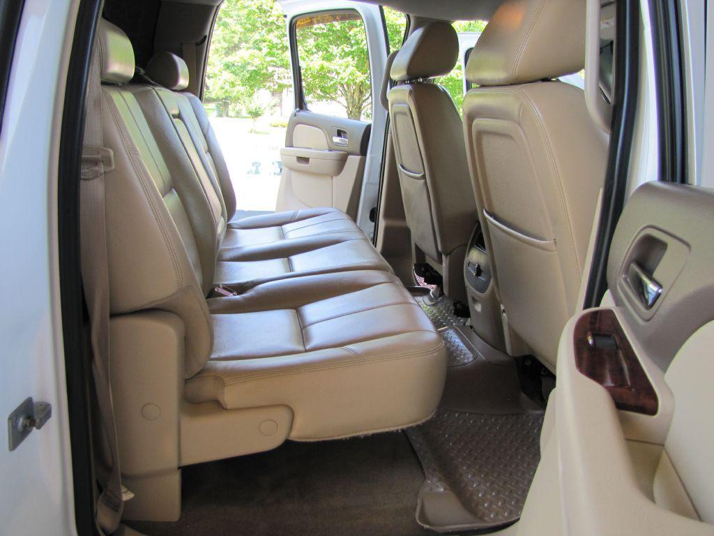 used 2011 Chevrolet Silverado 2500 car, priced at $21,985