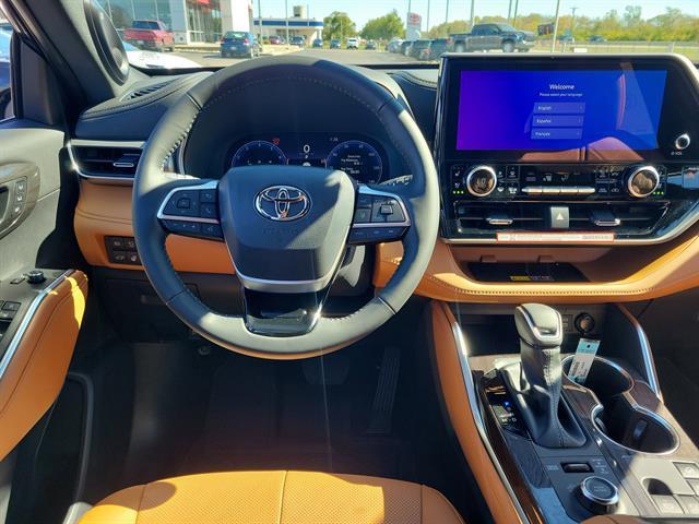 new 2026 Toyota Highlander car, priced at $53,701