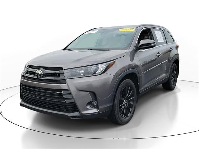 used 2019 Toyota Highlander car, priced at $29,997