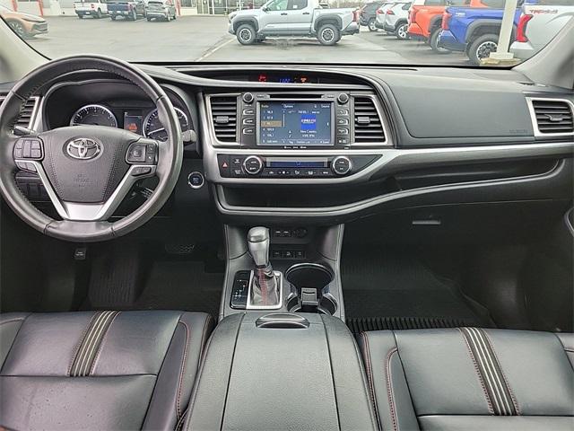 used 2019 Toyota Highlander car, priced at $29,997