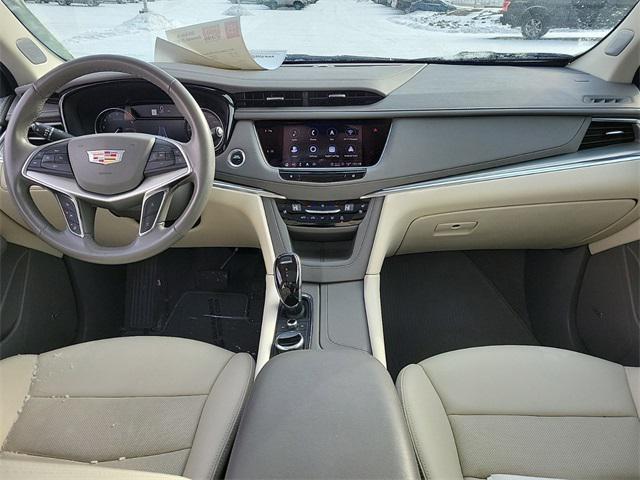 used 2022 Cadillac XT5 car, priced at $34,497