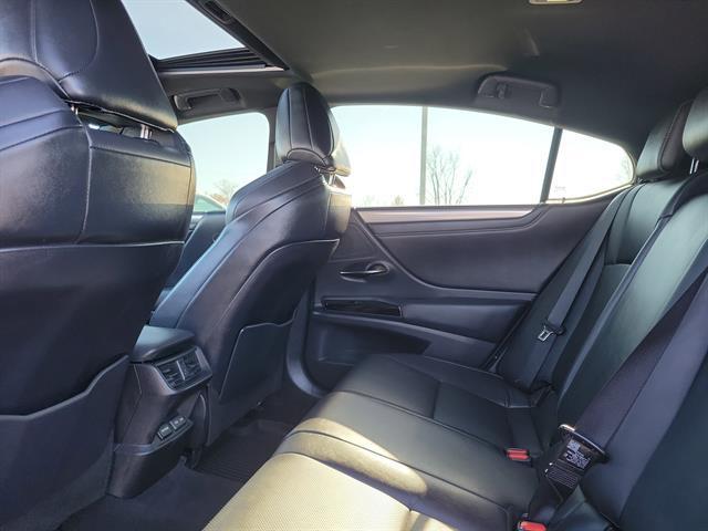 used 2023 Lexus ES 300h car, priced at $36,497