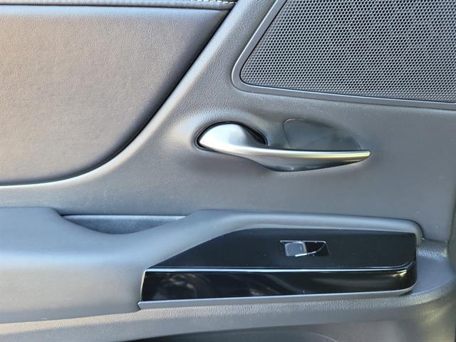 used 2023 Lexus ES 300h car, priced at $36,497