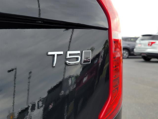 used 2022 Volvo XC90 car, priced at $32,997