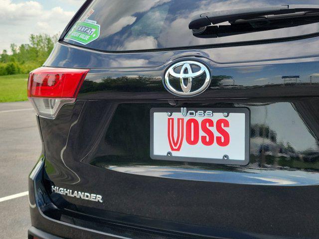 used 2018 Toyota Highlander car, priced at $19,997