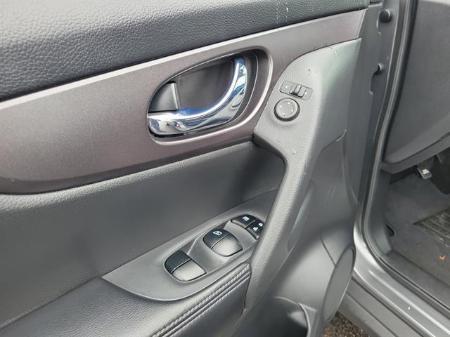 used 2016 Nissan Rogue car, priced at $13,997