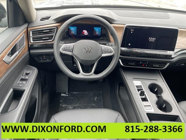 new 2025 Volkswagen Atlas car, priced at $40,006