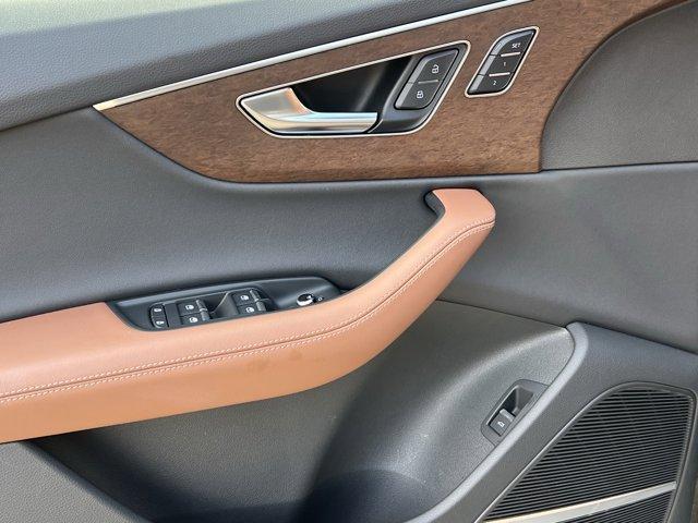 used 2025 Audi Q7 car, priced at $55,495