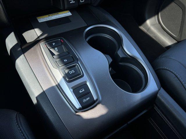 used 2022 Honda Pilot car, priced at $30,995