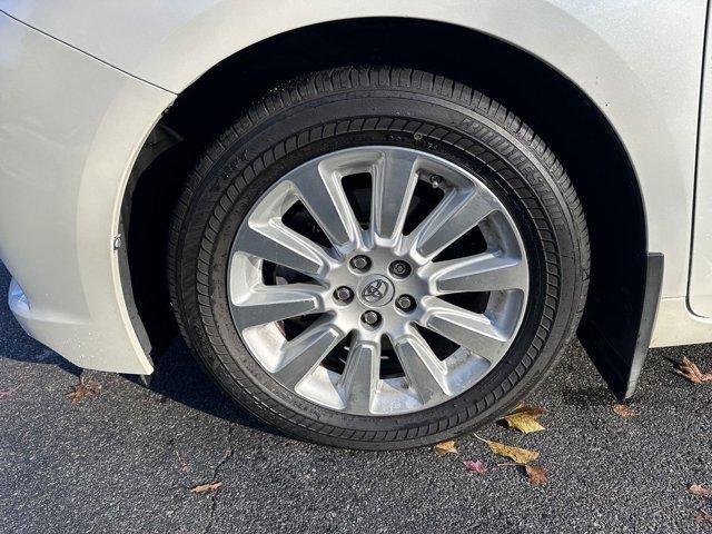 used 2014 Toyota Sienna car, priced at $15,495