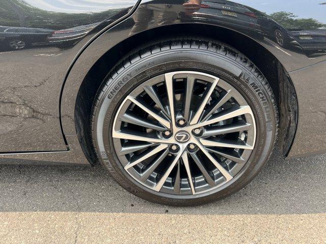 used 2025 Lexus ES 350 car, priced at $44,495