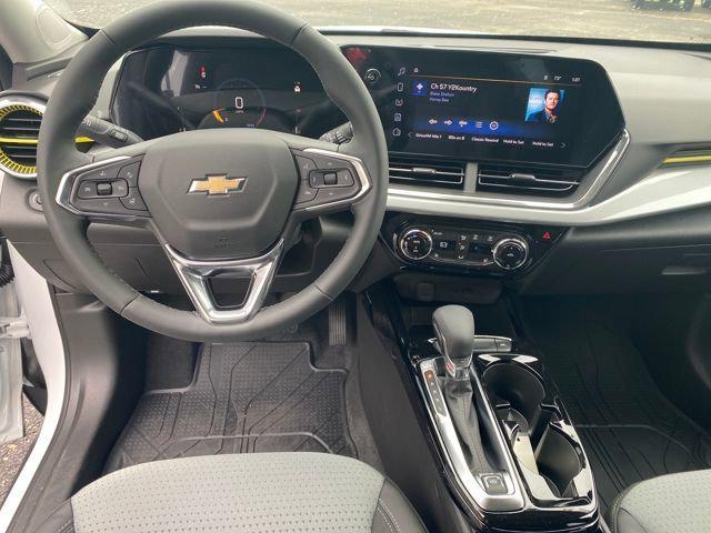 new 2025 Chevrolet Trax car, priced at $24,930