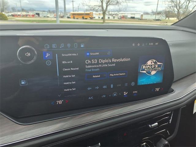 new 2025 Chevrolet Suburban car, priced at $62,490