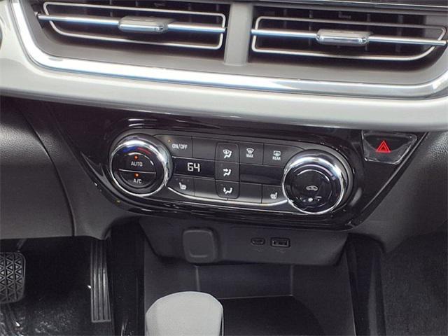 new 2025 Chevrolet Trax car, priced at $25,385