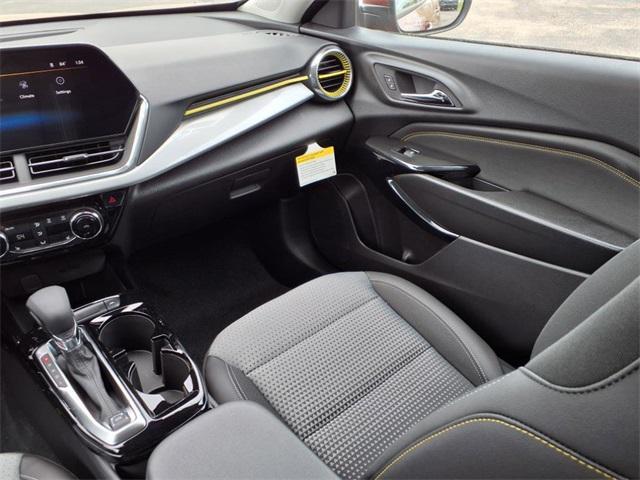 new 2025 Chevrolet Trax car, priced at $25,385