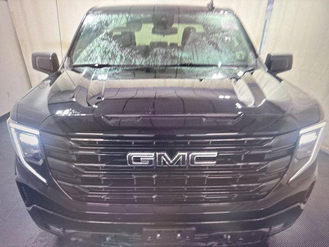 used 2022 GMC Sierra 1500 car, priced at $43,985