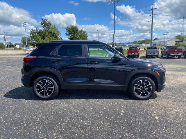 new 2026 Chevrolet TrailBlazer car, priced at $27,373