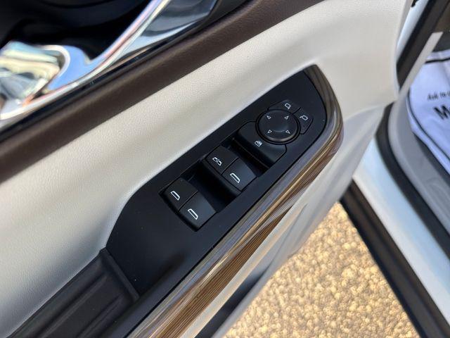 used 2022 GMC Acadia car, priced at $26,280