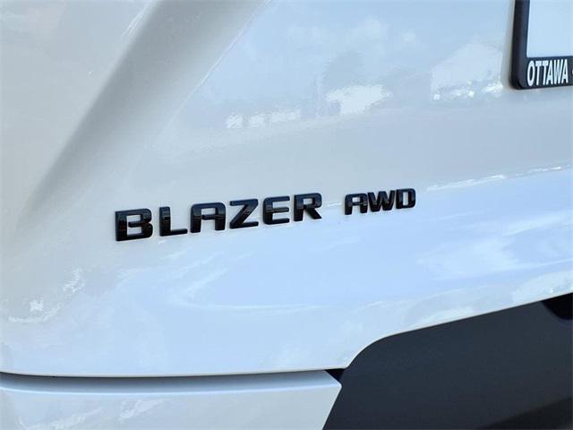 new 2025 Chevrolet Blazer car, priced at $39,990