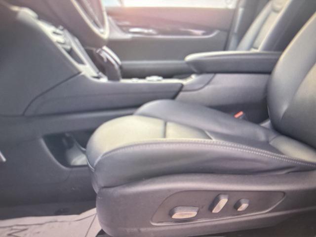 used 2023 Cadillac XT6 car, priced at $39,985