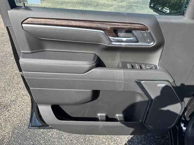 new 2025 GMC Sierra 1500 car, priced at $57,740