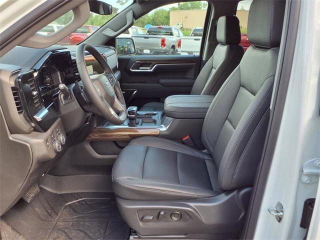 new 2025 Chevrolet Silverado 1500 car, priced at $61,990