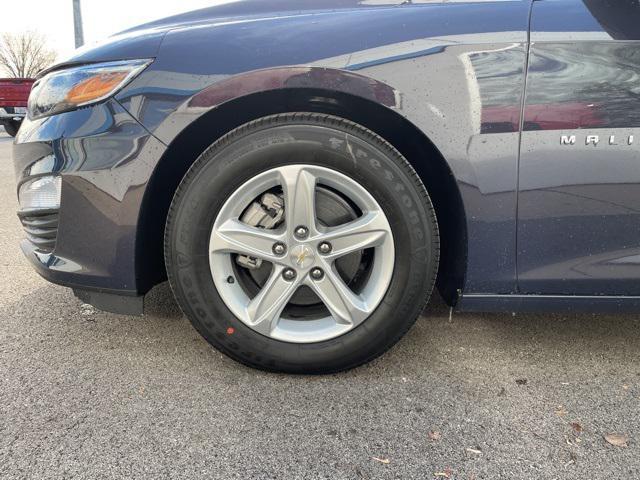 new 2025 Chevrolet Malibu car, priced at $26,684