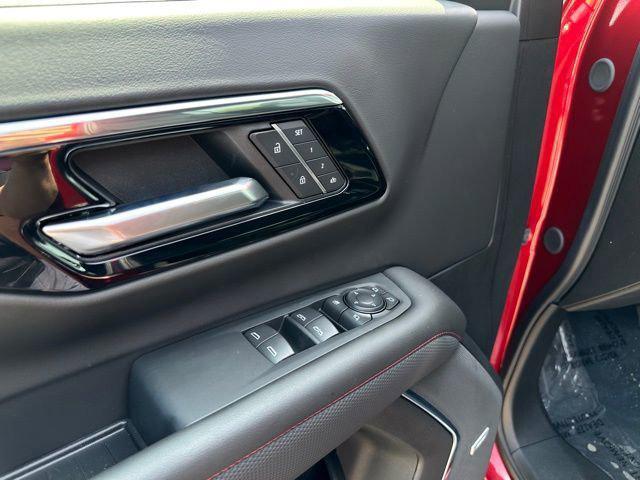 new 2025 Chevrolet Suburban car, priced at $81,990