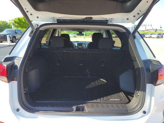 used 2022 Chevrolet Equinox car, priced at $20,980