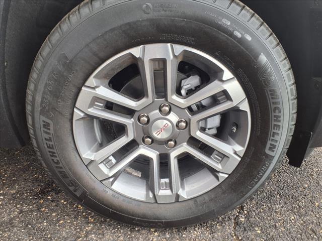 new 2025 GMC Terrain car, priced at $32,990