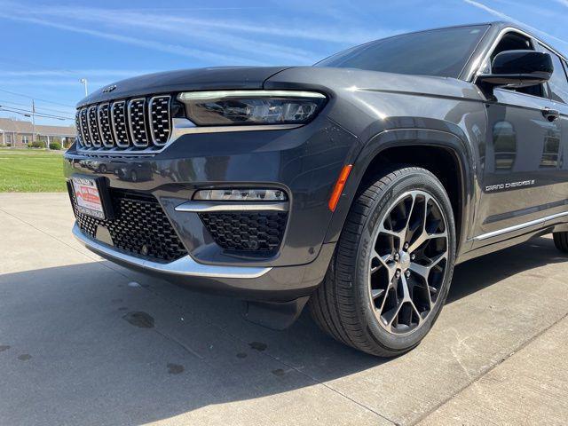 used 2022 Jeep Grand Cherokee car, priced at $38,980
