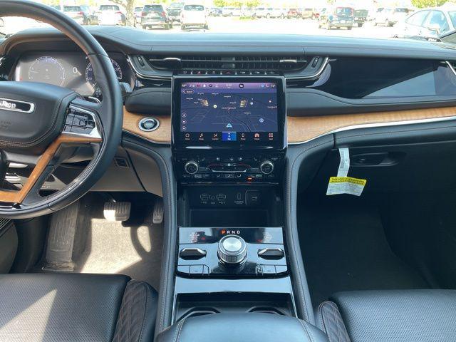 used 2022 Jeep Grand Cherokee car, priced at $38,980
