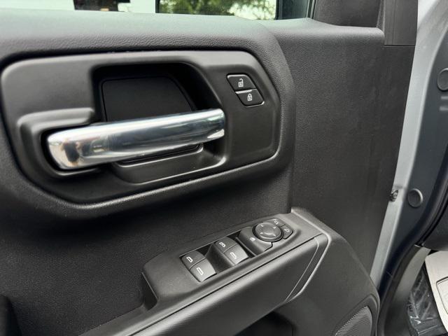 new 2025 Chevrolet Silverado 1500 car, priced at $50,990