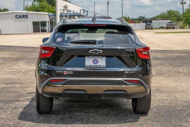 used 2025 Chevrolet Trax car, priced at $24,980