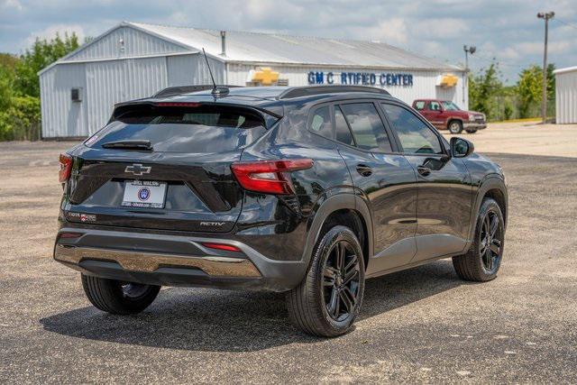 used 2025 Chevrolet Trax car, priced at $24,980