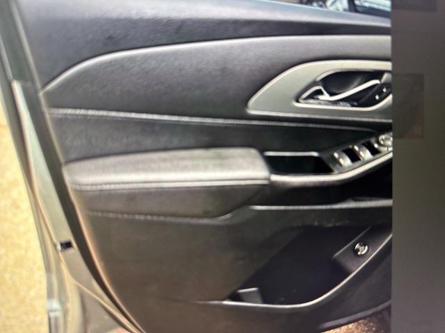 used 2023 Chevrolet Traverse car, priced at $31,985
