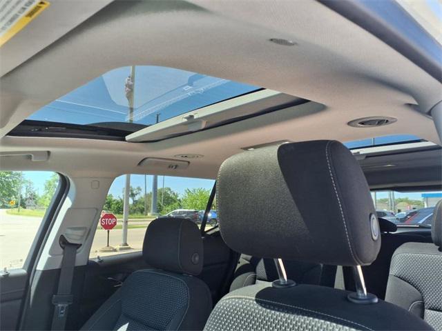 used 2022 GMC Acadia car, priced at $29,990