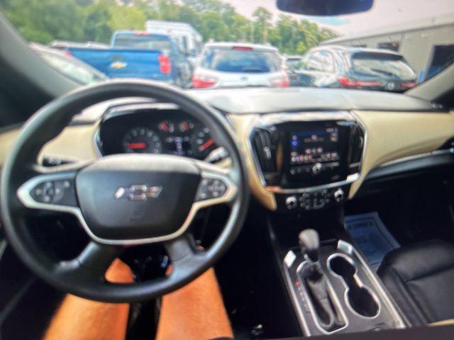 used 2023 Chevrolet Traverse car, priced at $28,985
